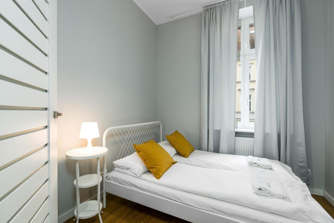 Old Town Apartment Garbary By Noclegi Renters بوزنان المظهر الخارجي الصورة